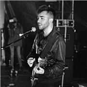 Clases particulares de guitarra y/o ukelele a tu ritmo y a tu gusto. Aprendemos a través de tus canciones favoritas